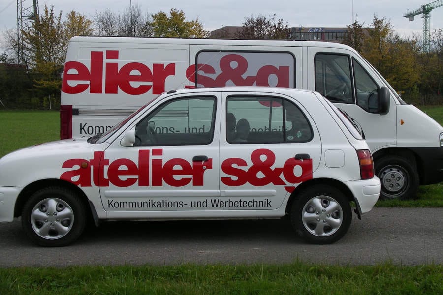 Ines Camenisch übernimmt das Logo von Atelier S&G Fahrzugbeschrfitung von Atelier S&G im Jahr 1999